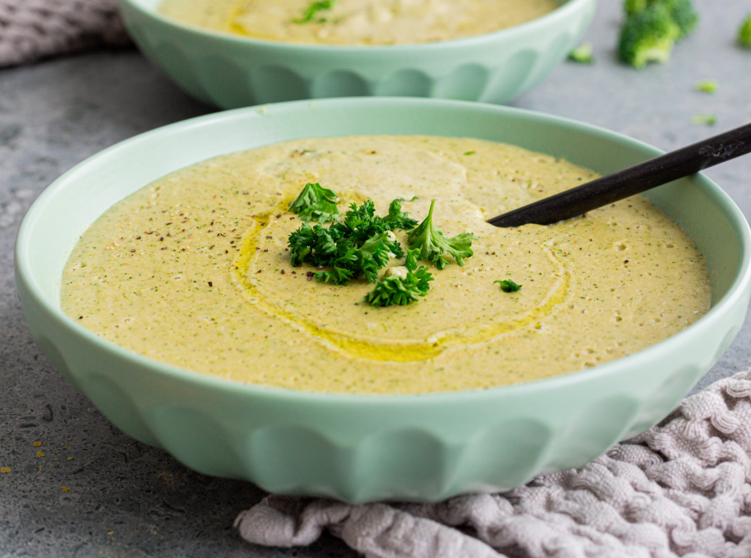 Friday Fuel: Vegan Cheesy Broccoli Soup